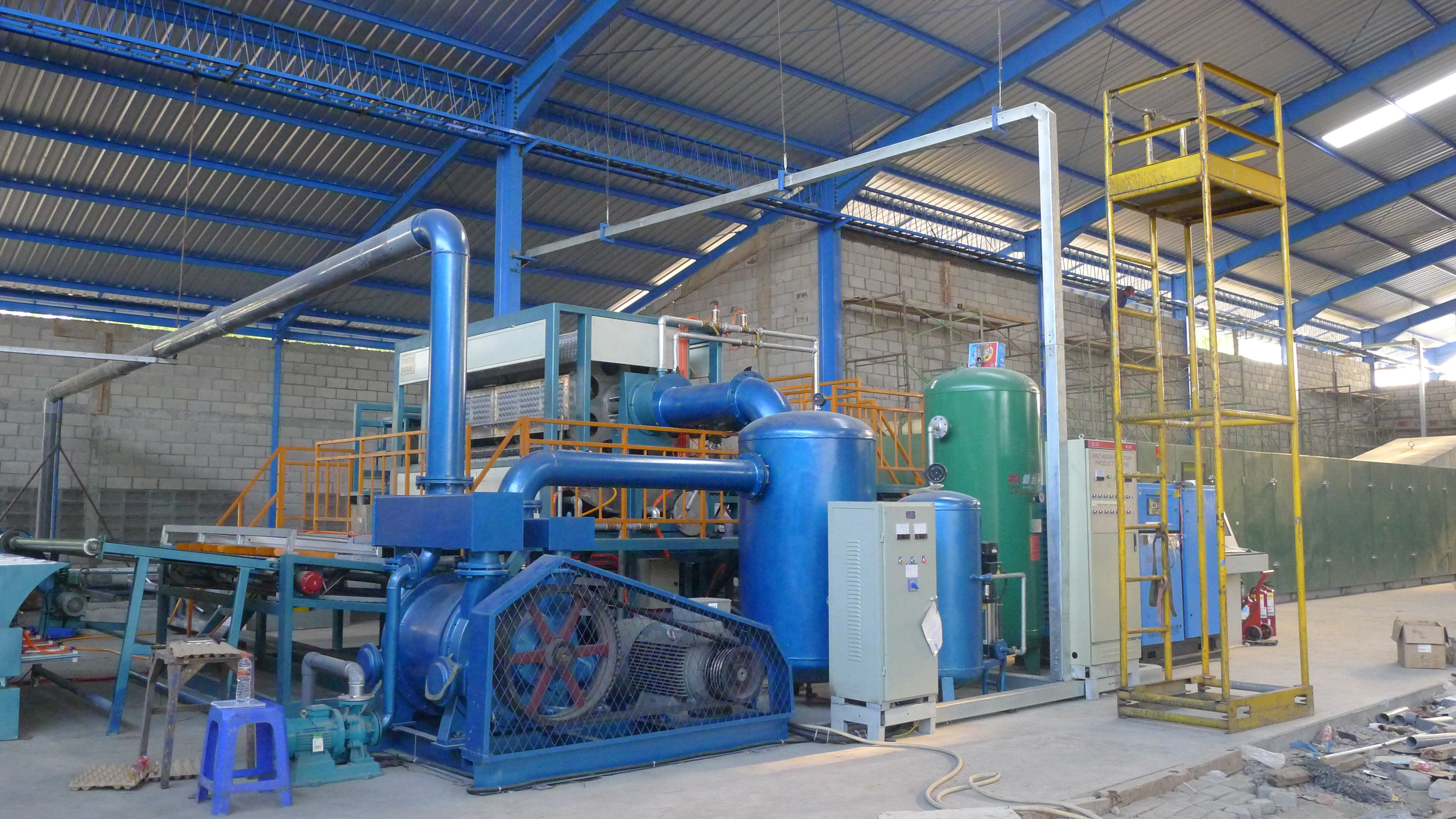 蛋托機(jī)、蛋托生產(chǎn)線(xiàn)、雞蛋托盤(pán)機(jī)，請(qǐng)致電宏潤(rùn)包裝